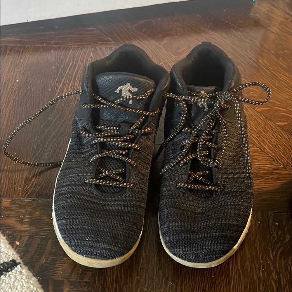And1 basketball sneakers